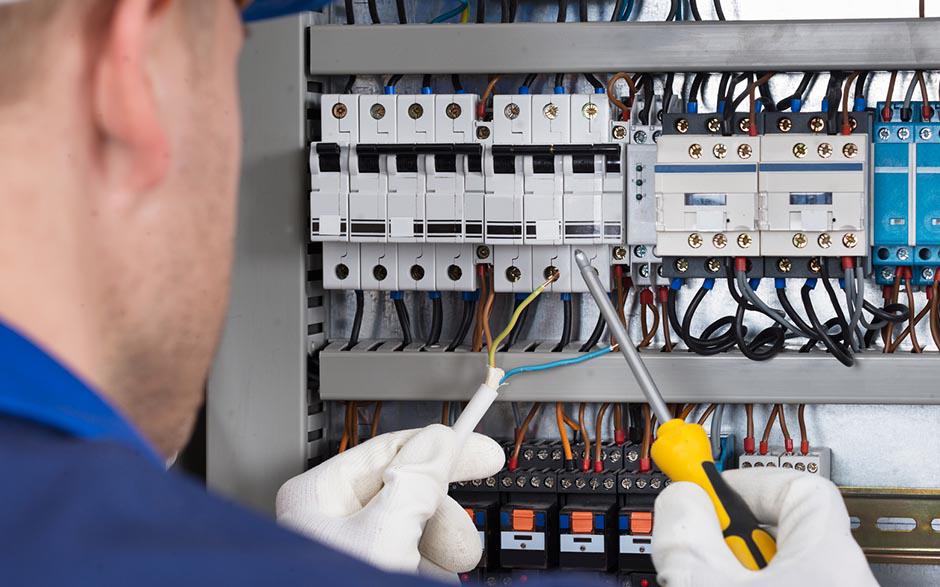 installateur électricien Courdimanche