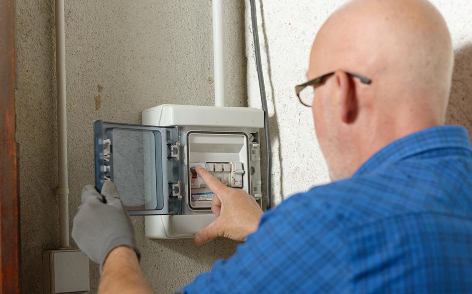 je recherche un électricien Enghien-les-Bains